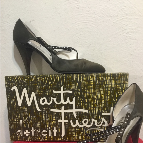 Marty Fuerst 9N Brown Silk Sexy High Heel Pump EUC - Picture 2 of 8